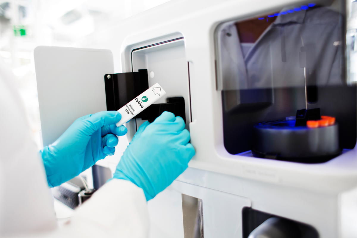 Biacore™ X100 SPR system BR110073 - Protein analysis equipment and supplies - Cytiva